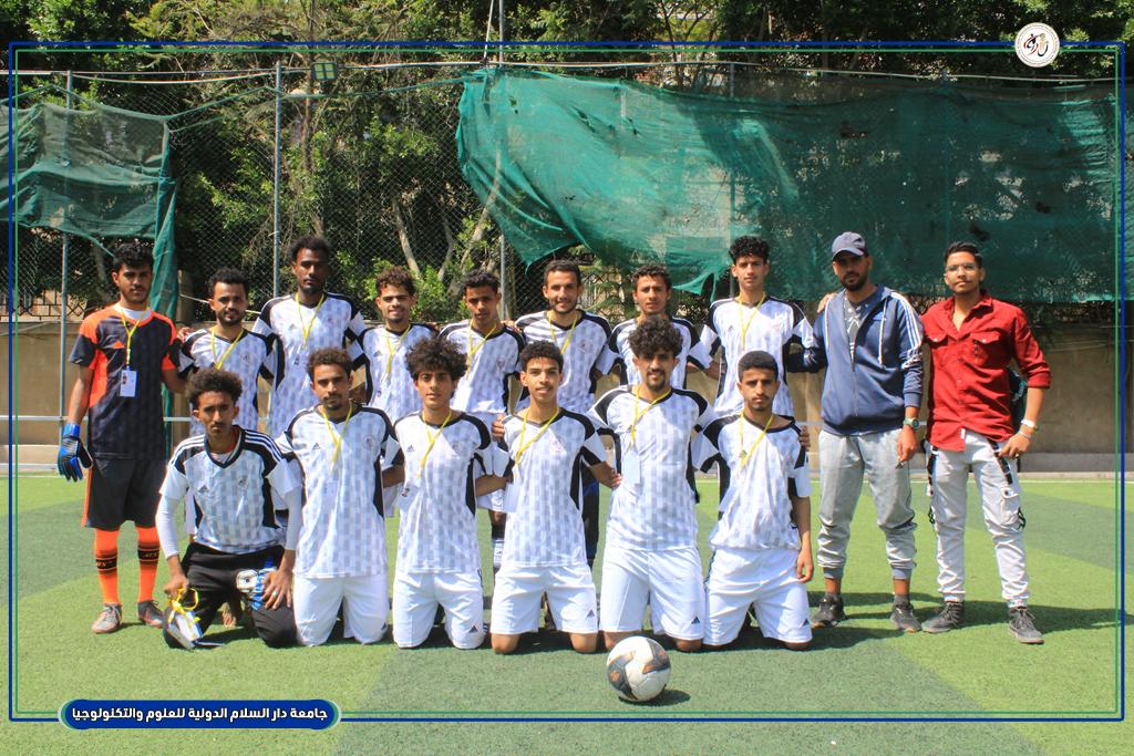 فوز فريق جامعة دار السلام بـ(7-0) على فريق جامعة السعيدة في مباراة كرة القدم